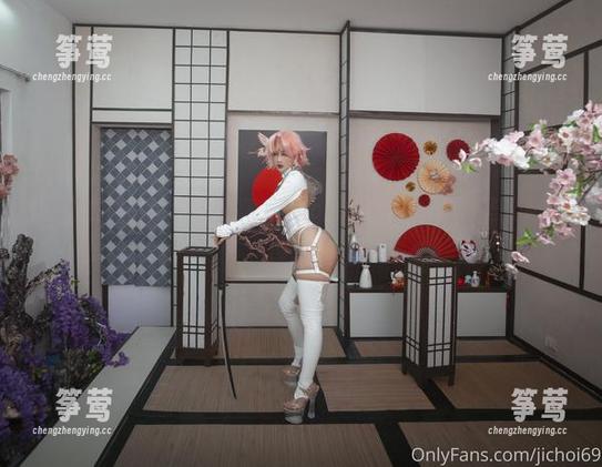 Choi Ji Yun 小红帽?不怕没光照亮,Choi Ji Yun带来无圣光超萌图片!